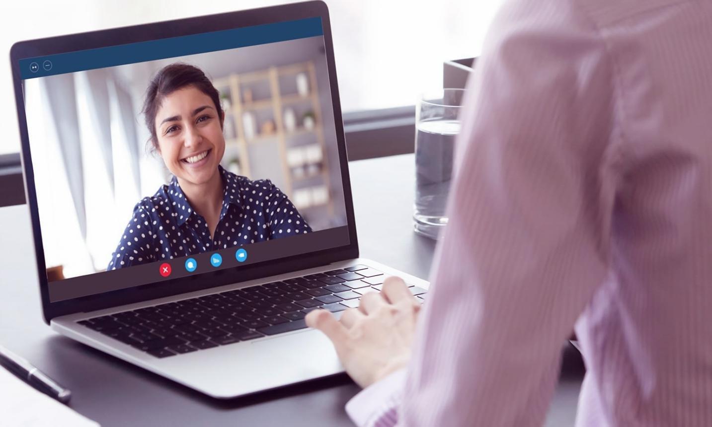 Ambiente di studio moderno per l'apprendimento degli investimenti